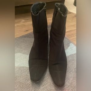 “Stuart Weitzman” vinyl booties size 9 1/2 B